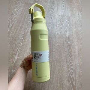 NWT Stanley IceFlow Bottle with Fast Flow Lid 36 oz yellow